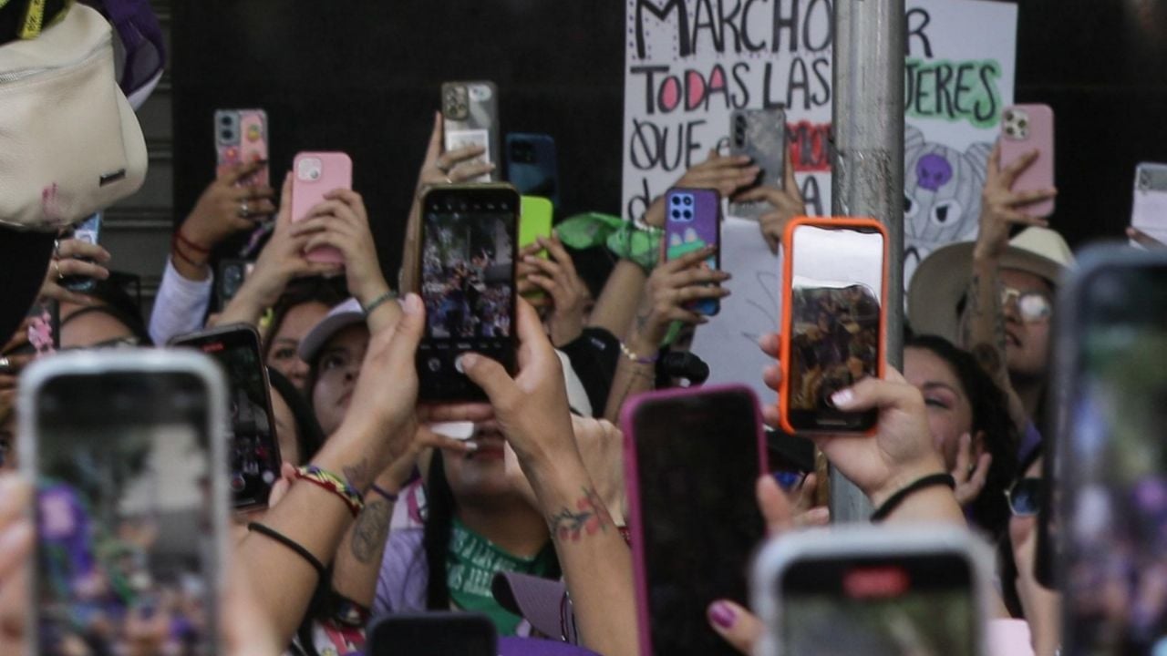 Violencia familiar y digital: delitos predominantes en mujeres jóvenes