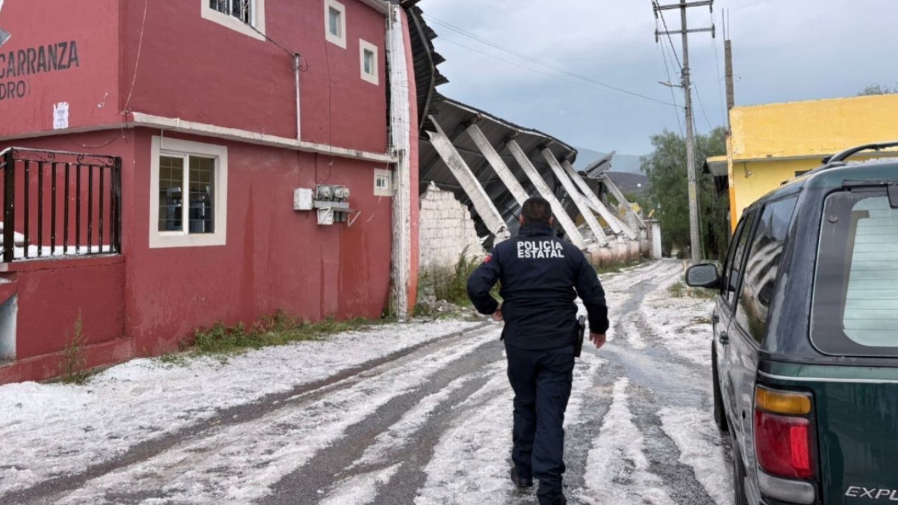 Colapso del Techo del Auditorio de Zimapán por Granizada