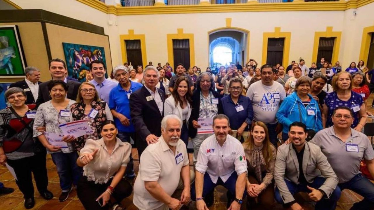 DIF Monterrey lanza programa de cirugías de cataratas gratuitas para personas vulnerables