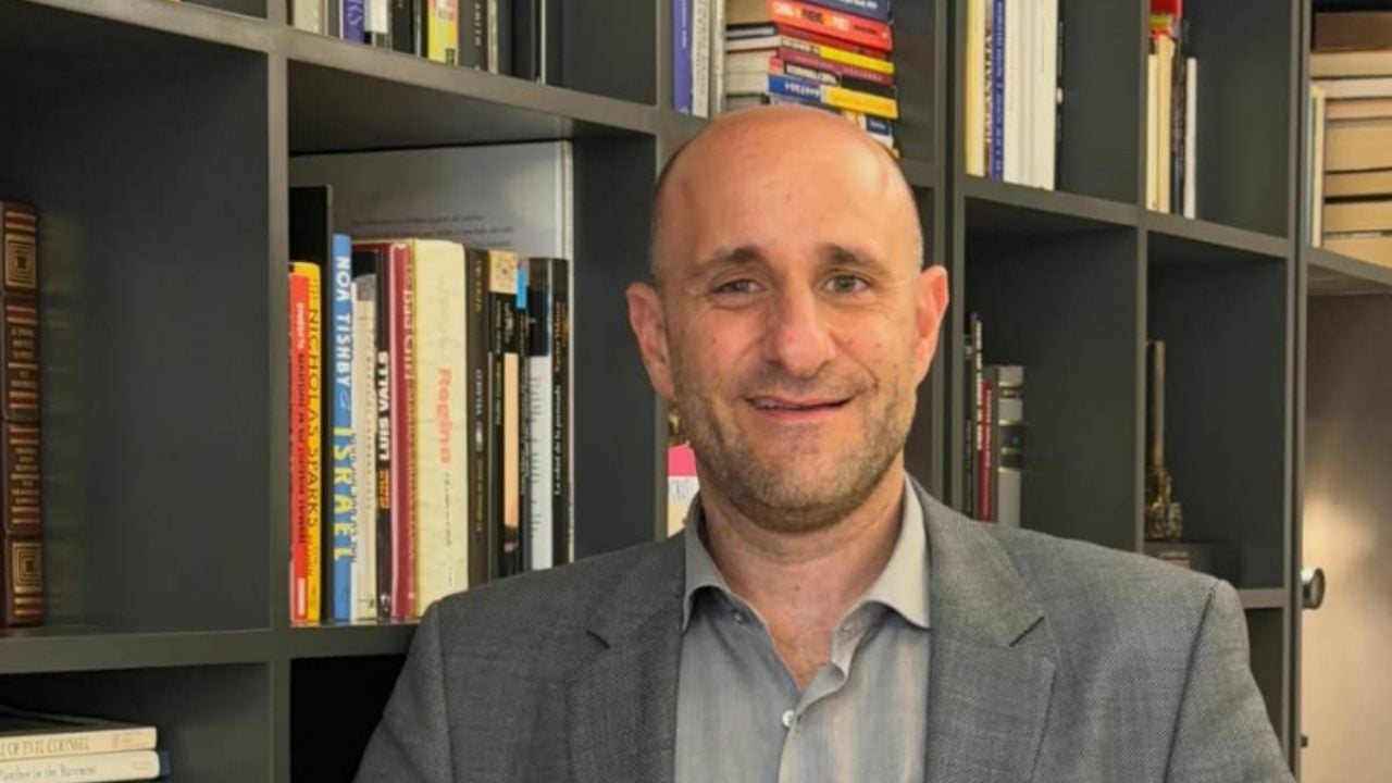Alberto Lati: el niño que jugaba mal al futbol, pero cubrió 6 mundiales como periodista